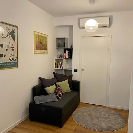 Casa Motti, Accogliente Appartamento Ristrutturato In Repubblica Milan Bagian luar foto