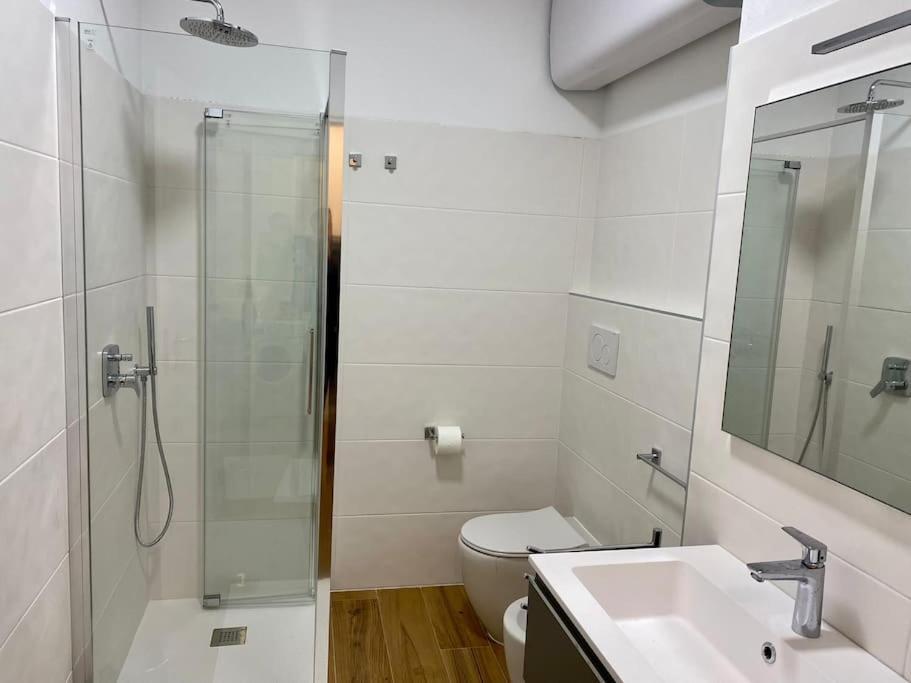 Casa Motti, Accogliente Appartamento Ristrutturato In Repubblica Milan Bagian luar foto