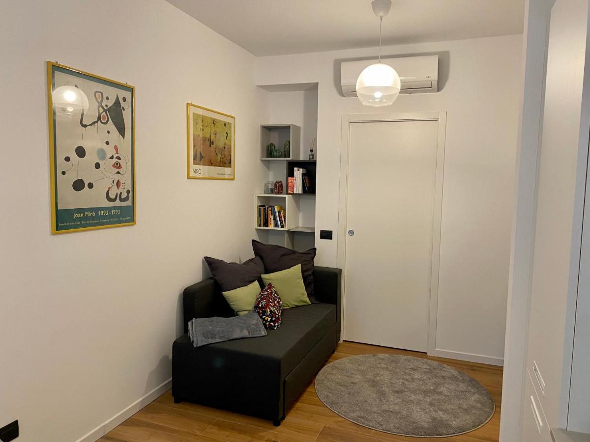 Casa Motti, Accogliente Appartamento Ristrutturato In Repubblica Milan Bagian luar foto